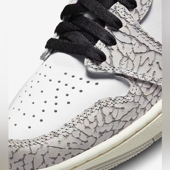 Nike Air Jordan 1 Retro High OG “White Cement” aka “Elephant Print” sneakers - Picture 5 of 12